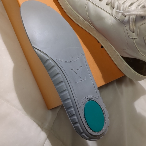 Louis Vuitton Rivoli sneaker boot. - Picture 9 of 9